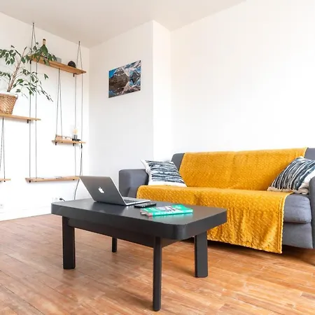 Cosy 200m De La Plage
