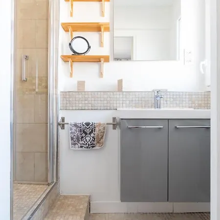 Cosy 200m De La Plage Apartment